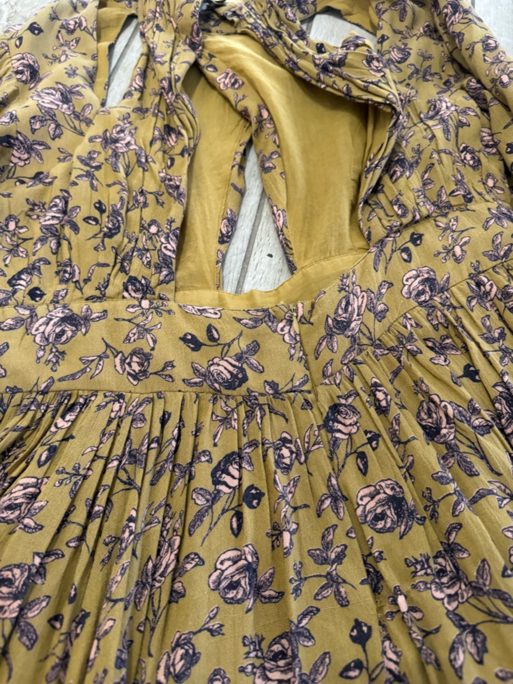 RAGA Olive Floral Cutout High-Neck romper Dress - Picture 8 of 8